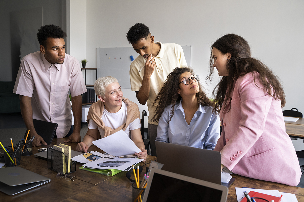 El Impulso del Talento y la Gestión de la Diversidad:  Estrategias para la Empresa Global del Siglo XXI